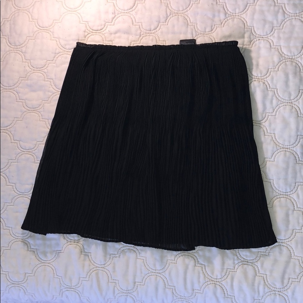Black H&M skirt